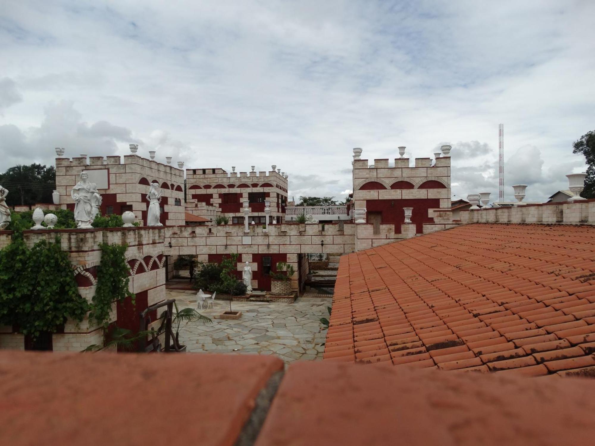 Pousada Al Castello Di Giulietta E Romeo Піренополіс Екстер'єр фото