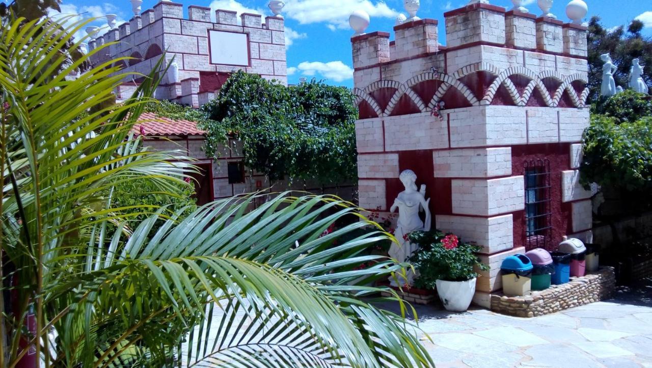 Pousada Al Castello Di Giulietta E Romeo Піренополіс Екстер'єр фото