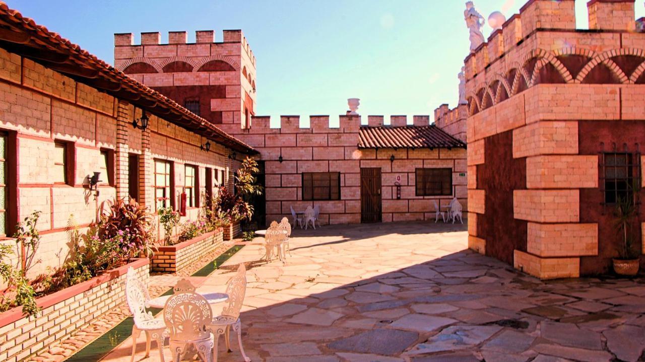 Pousada Al Castello Di Giulietta E Romeo Піренополіс Екстер'єр фото